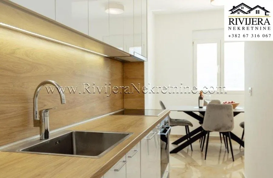 Prodaja, dvosoban stan, 87m², Baošići, Herceg Novi