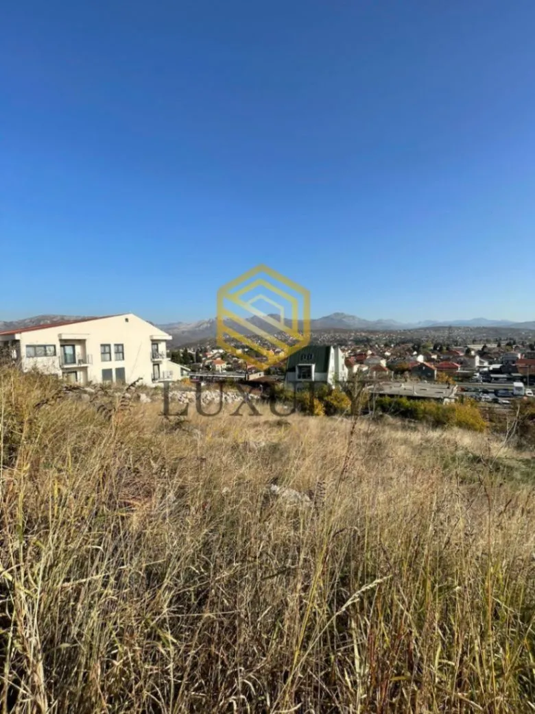 Prodaja, plac, 800m², Gorica C, Podgorica