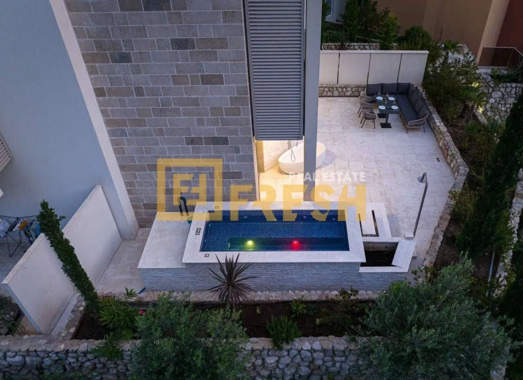 Sale, one bedroom apartment, 136m², Rafailovići, Budva