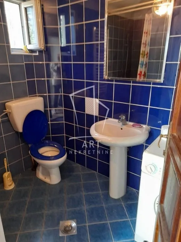Prodaja, kuća, 253m², Kumodraž Sve Podlokacije, Beograd