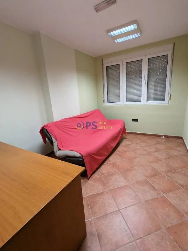 Rent, office space, 115m², Bar, Crna Gora