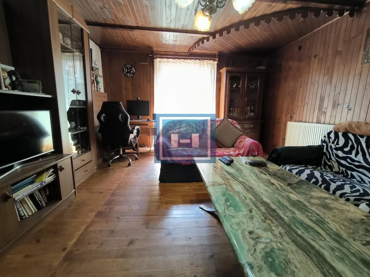 Sale, house, 250m², Ćuprija, Srbija