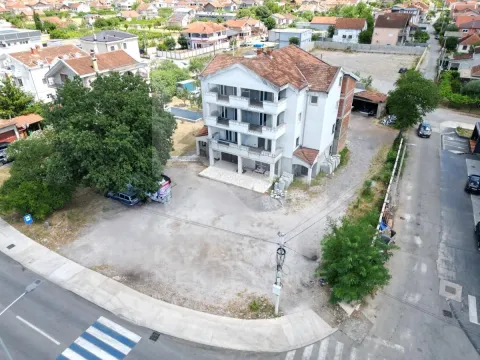 Izdavanje, poslovni prostor, 300m2, Gornja Gorica, Podgorica Izdavanje, poslovni prostor, 300m2, Gornja Gorica, Podgorica