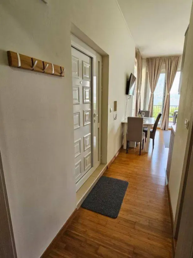 Prodaja, jednosoban stan, 41m², Prčanj, Kotor