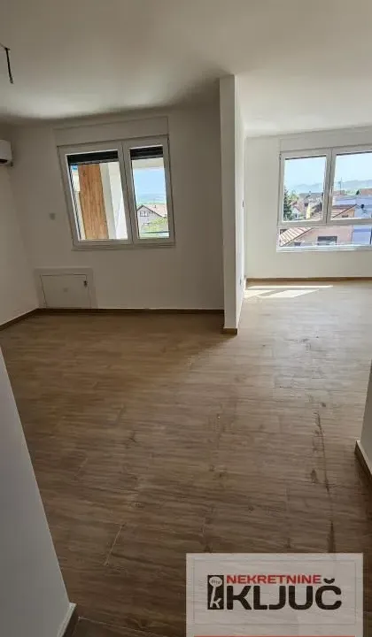 Prodaja, četvorosoban stan, 80m², Telep, Novi Sad Sve Podlokacije