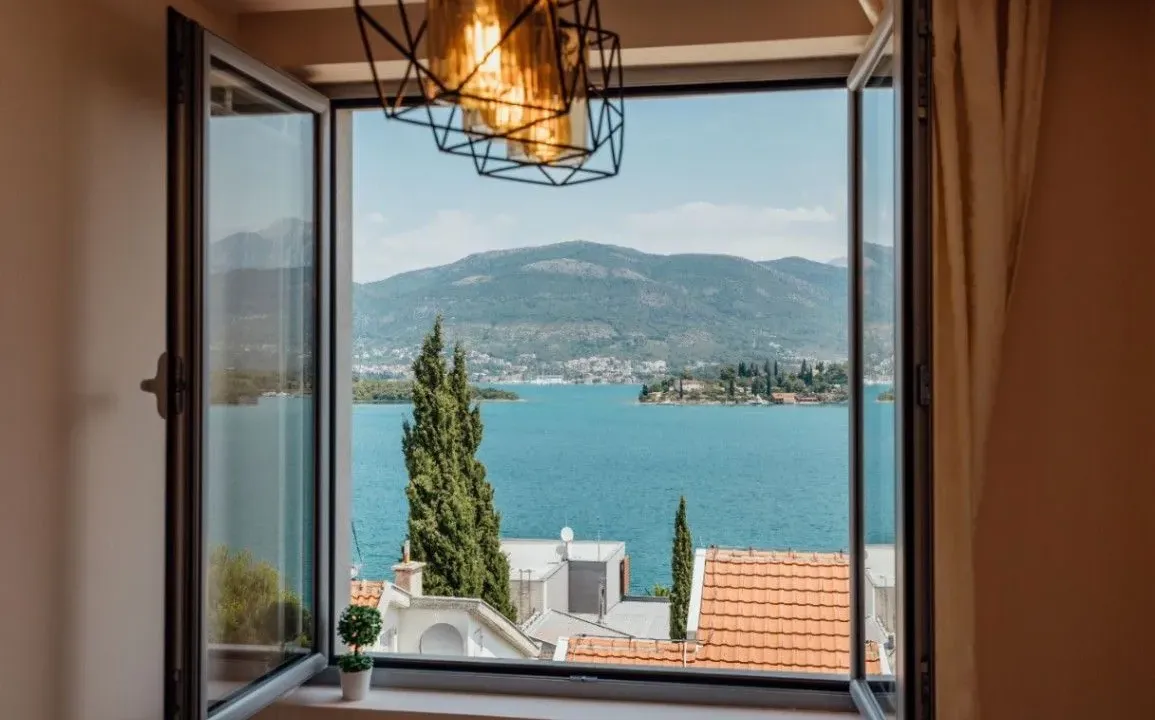 Prodaja, dvosoban stan, 62m², Krašići, Tivat