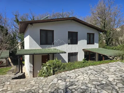 Izdavanje, kuća, 160m², Kotor, Crna Gora - image 2
