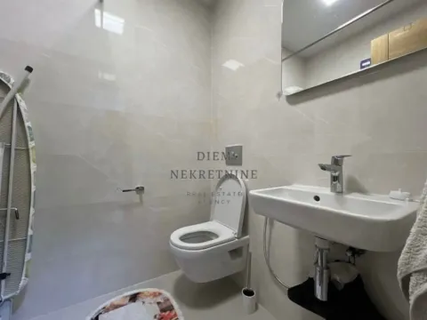 Izdavanje, dvosoban stan, 950m², New City, Podgorica - image 6