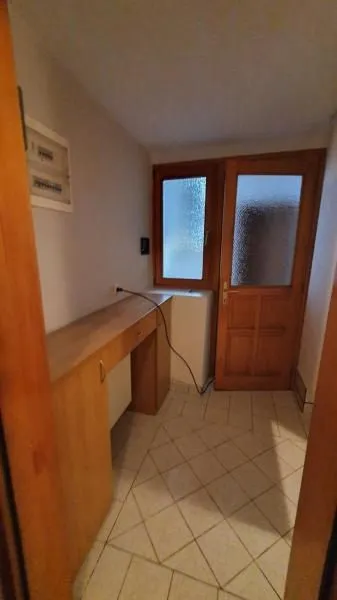 Izdavanje, dvosoban stan, 50m², Grbavica, Novi Sad Sve Podlokacije
