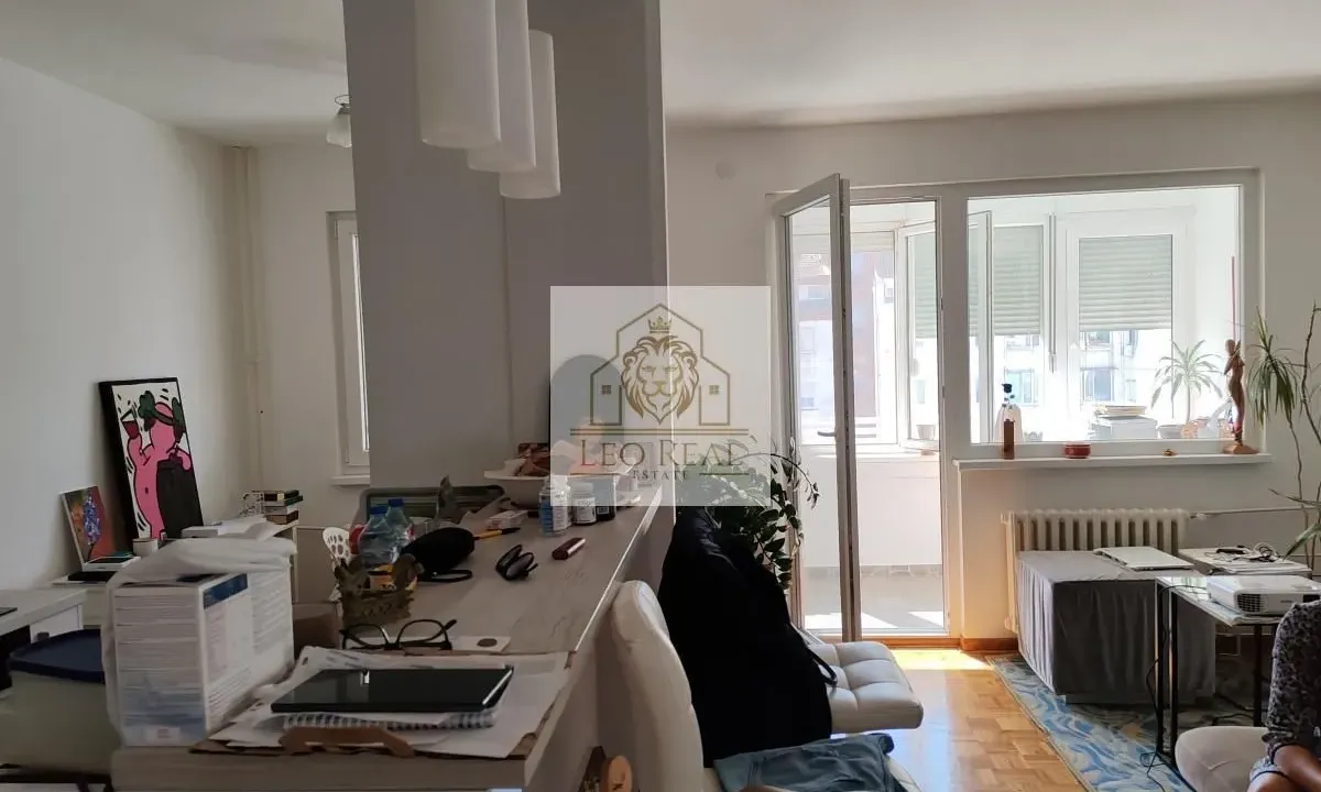 Prodaja, trosoban stan, 76m², Novi Beograd Blok 71, Novi Beograd Sve Podlokacije