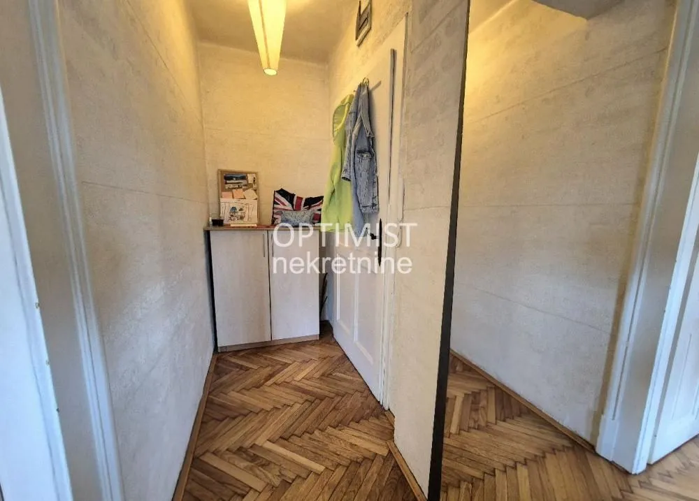 Izdavanje, dvosoban stan, 43m², Južni Bulevar, Vračar Sve Podlokacije