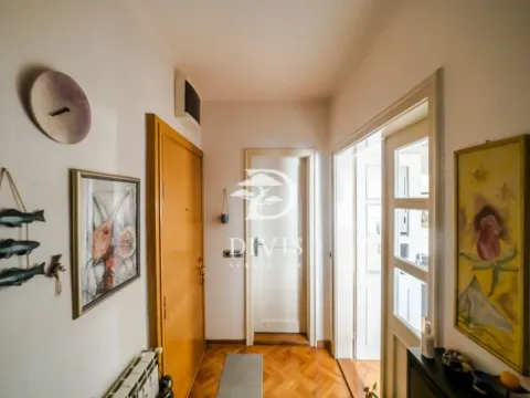 Prodaja, trosoban stan, 78m², Gornji Dorćol, Dorćol Sve Podlokacije - image 2