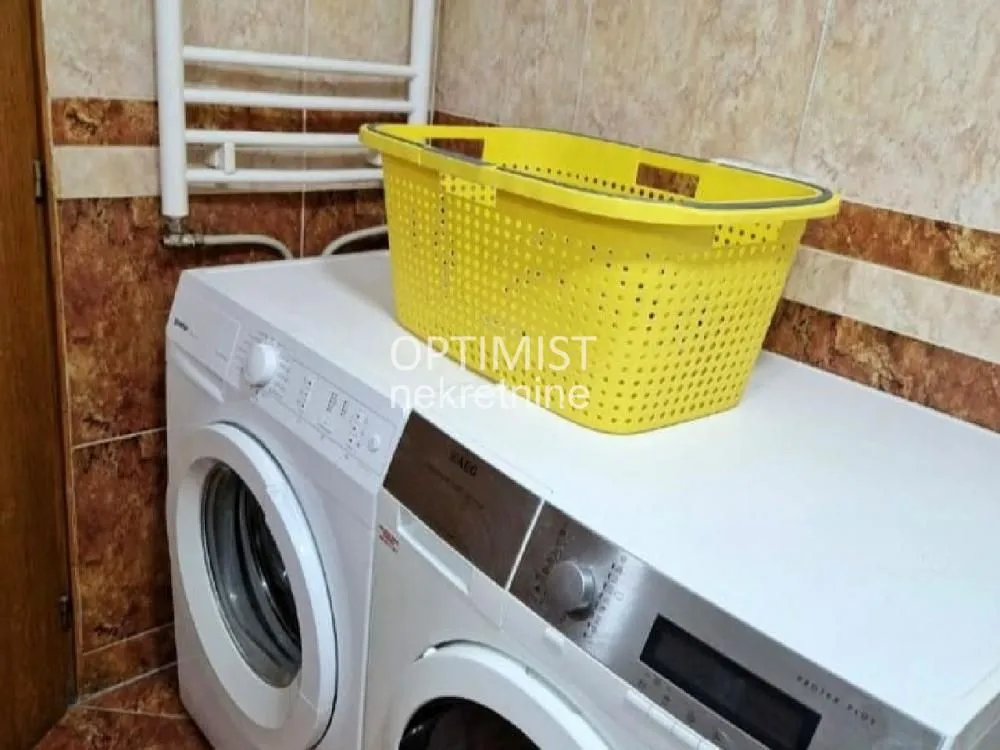 Izdavanje, dvosoban stan, 65m², Čukarica, Beograd