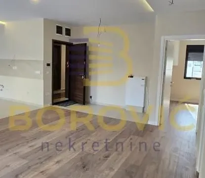 Prodaja, trosoban stan, 68m², Olimp, Zvezdara Sve Podlokacije - image 3
