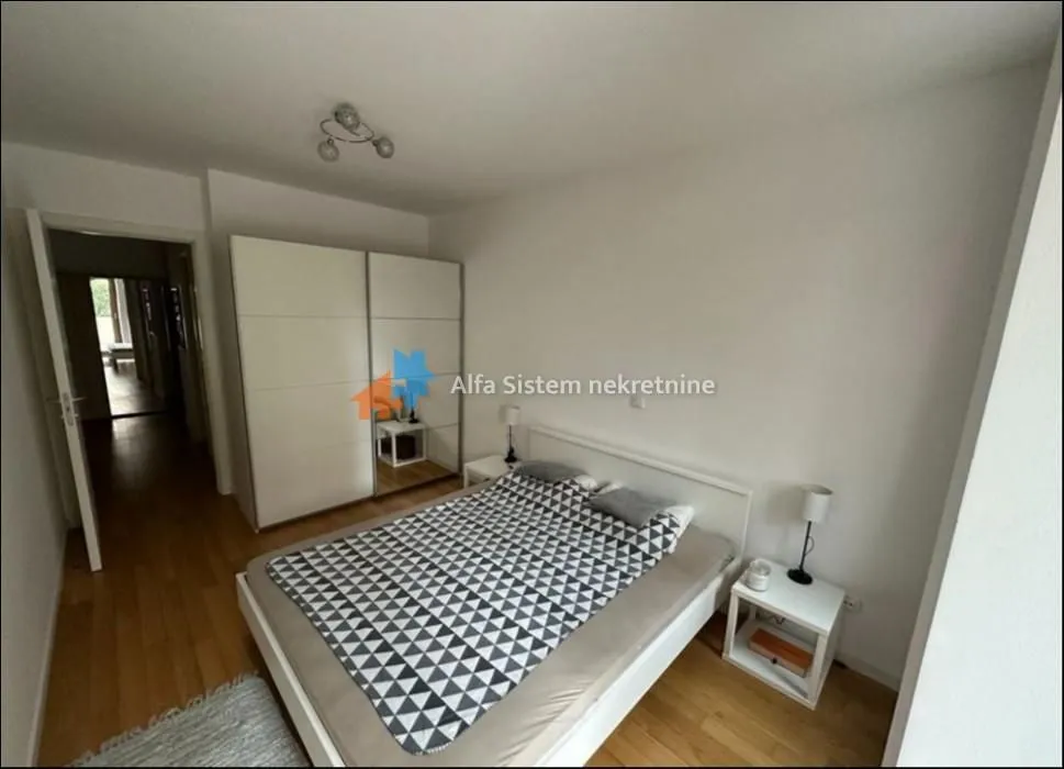 Izdavanje, dvosoban stan, 65m², Novi Beograd Blok 67, Novi Beograd Sve Podlokacije
