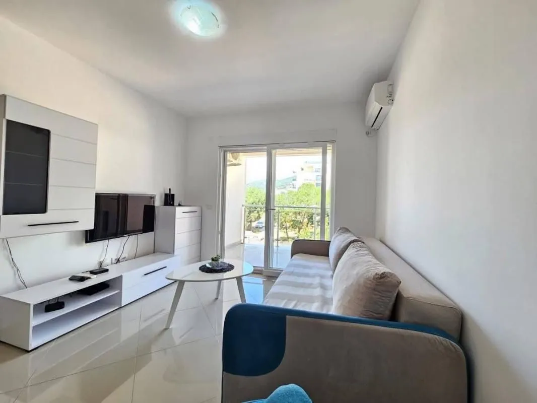 Sale, one bedroom apartment, 59m², Šušanj, Bar