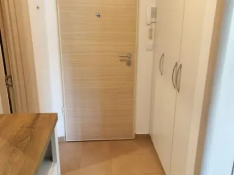 Prodaja, jednosoban stan, 43m², Dalmatinska ulica, Podgorica - image 6