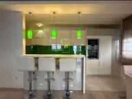 Izdavanje, trosoban stan, 115m², City Kvart, Podgorica - image 12