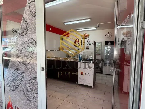 Prodaja, poslovni prostor, 43m², City Kvart, Podgorica - image 1