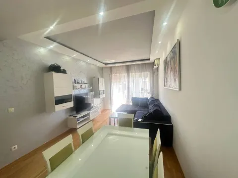 Rent, one bedroom apartment, 52m², Dubovica, Budva - image 3