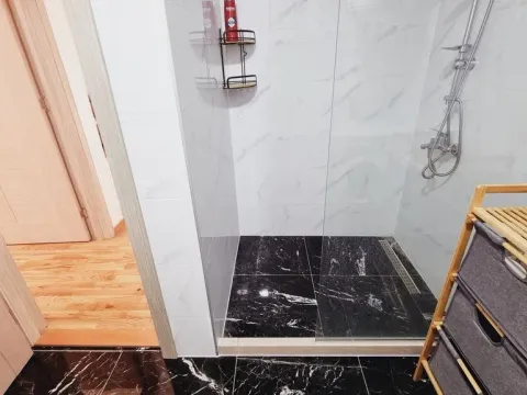 Sale, two bedroom apartment, 48m², Bečići, Budva - image 4