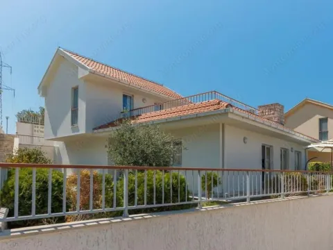 Sale, house, 159m², Sveti Stefan, Budva - image 9