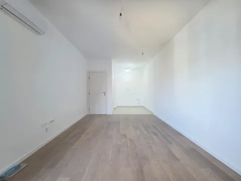 Sale, one bedroom apartment, 43m², Stari Aerodrom, Podgorica - image 4