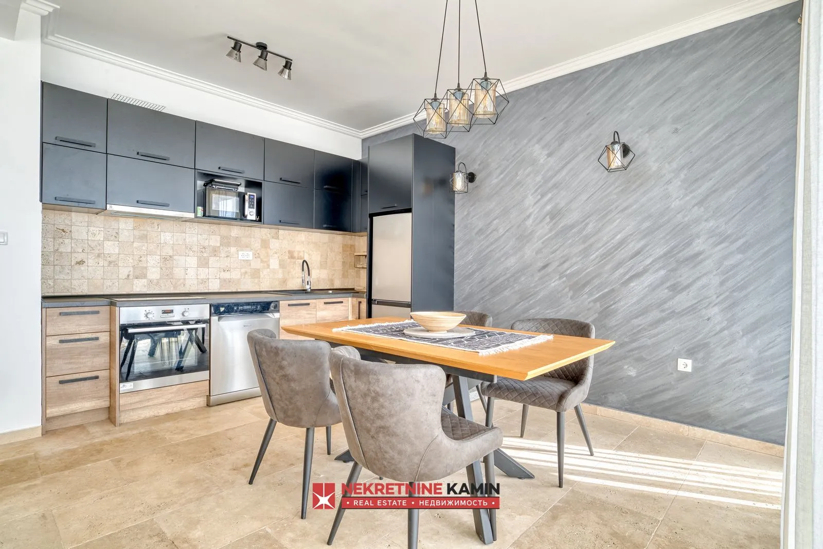 Prodaja, kuća, 400m², Kuljače, Budva