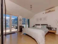 Rent, one bedroom apartment, 120m², Prčanj, Kotor - image 3