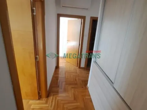 Izdavanje, četvorosoban stan, 103m², Grbavica, Novi Sad Sve Podlokacije - image 8