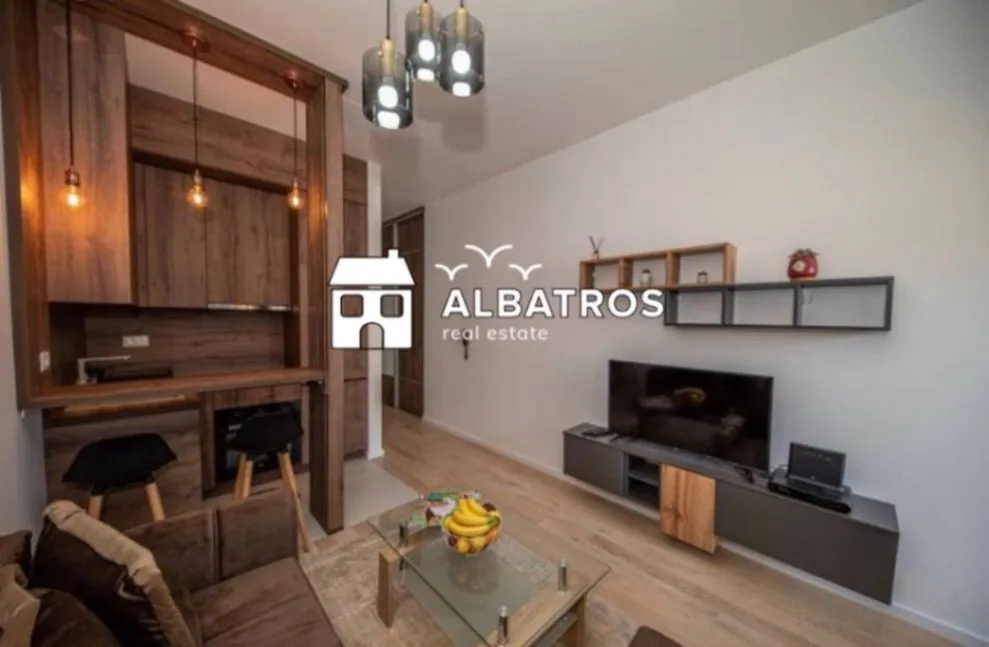 Izdavanje, jednosoban stan, 34m², Soho City, Bar