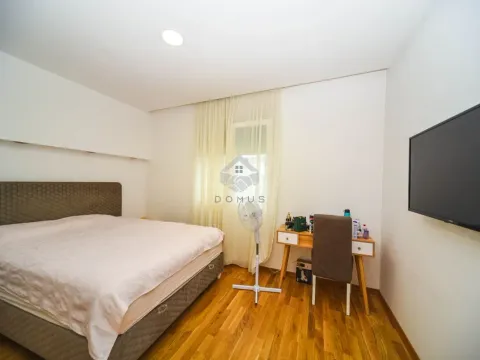 Rent, house, 135m², Murtovina, Podgorica - image 12