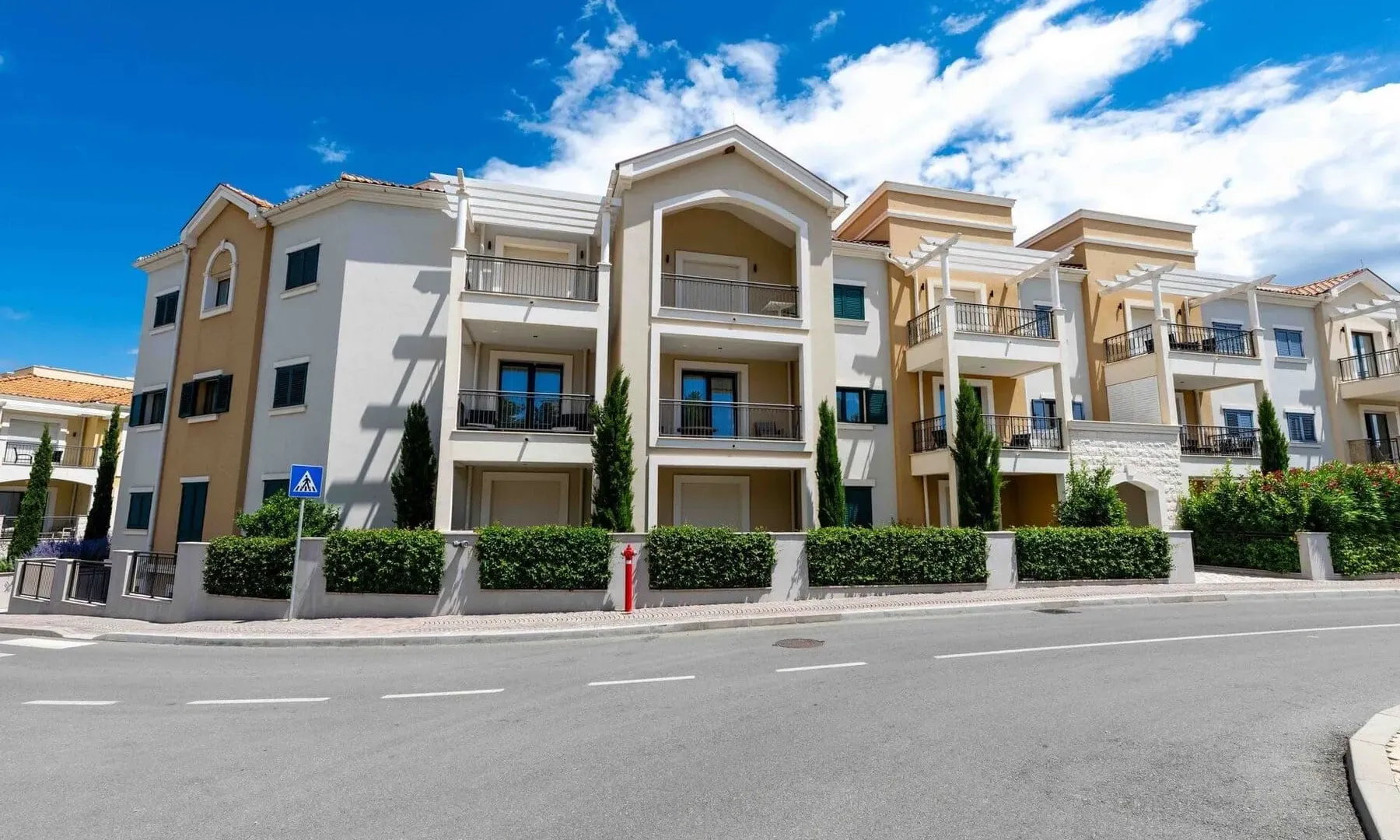 Prodaja, dvosoban stan, 84m², Luštica Bay, Tivat