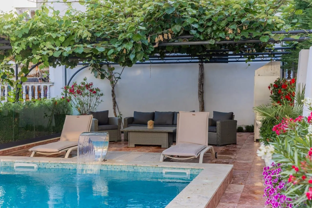 Sale, three bedroom apartment, 250m², Markovići, Budva