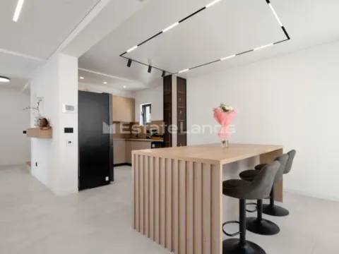 Izdavanje, kuća, 400m², Kalimanj, Tivat - image 11