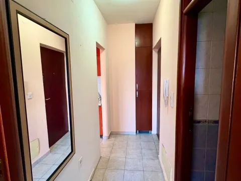 Izdavanje, jednosoban stan, 38m², Pobrežje, Podgorica - image 11