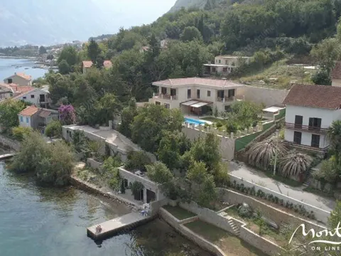 Prodaja, kuća, 372m², Stoliv, Kotor - image 2