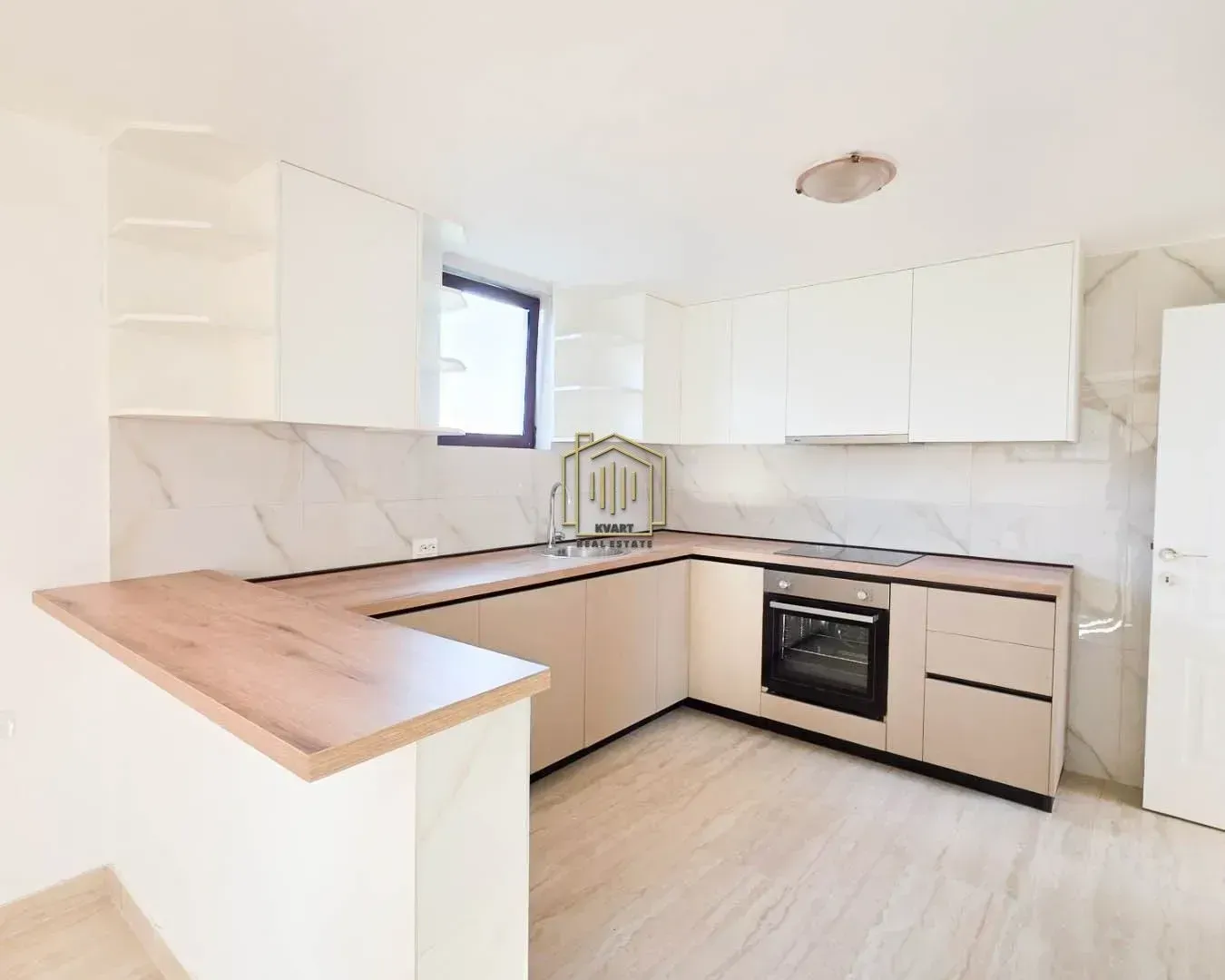 Prodaja, kuća, 350m², Zlatica, Podgorica