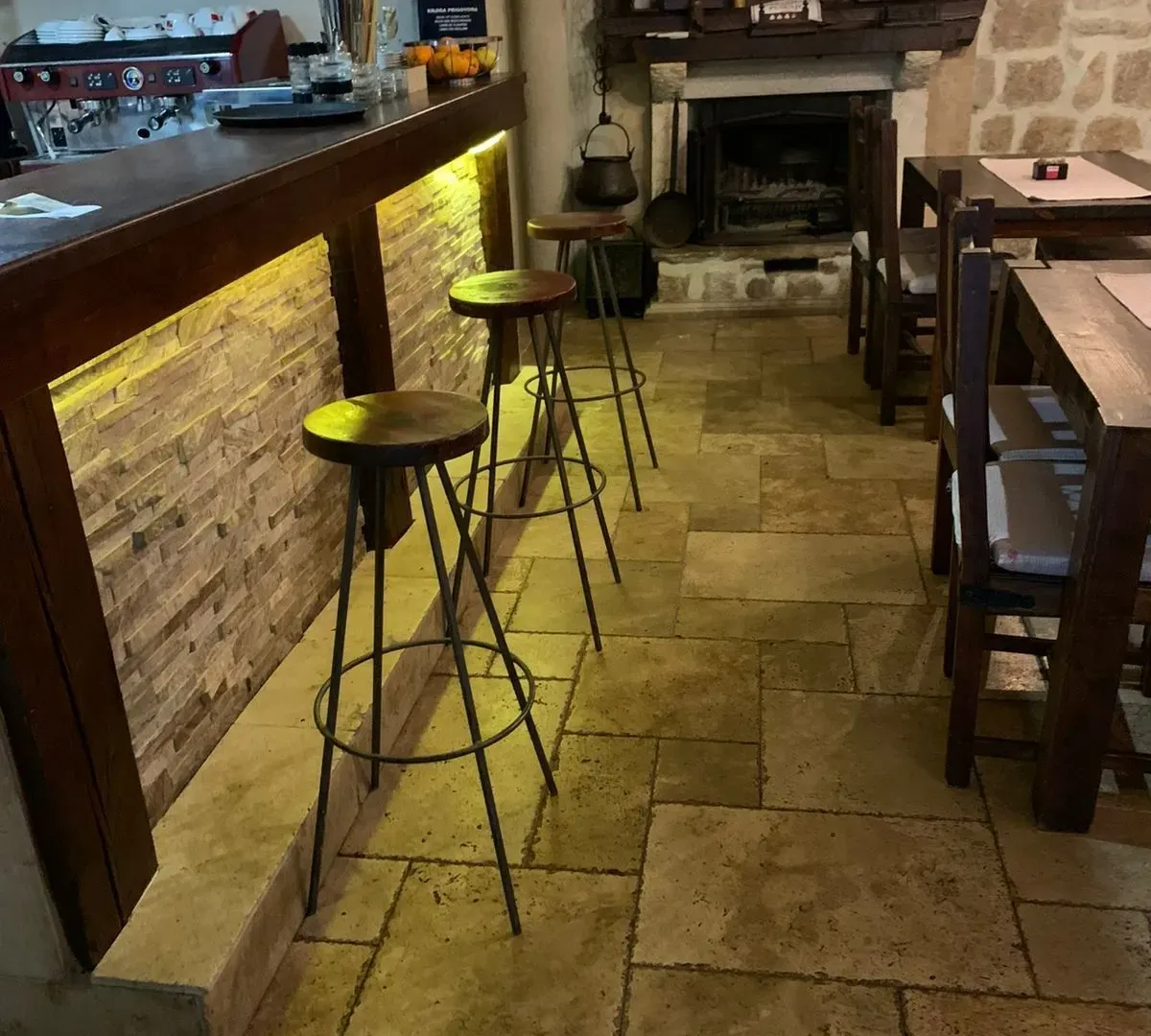 Sale, office space, 100m², Risan, Kotor