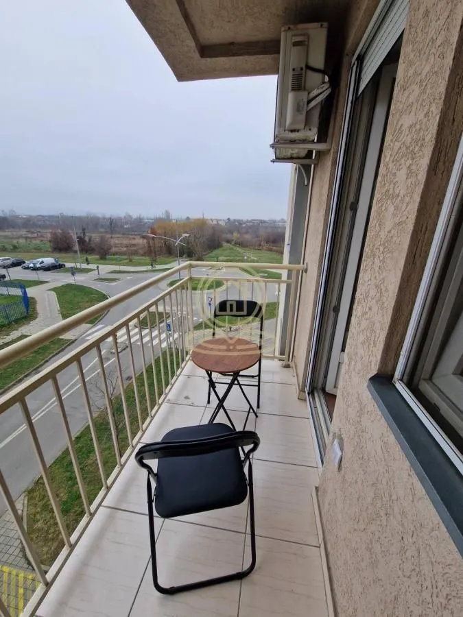 Izdavanje, dvosoban stan, 50m², Novo naselje, Novi Sad