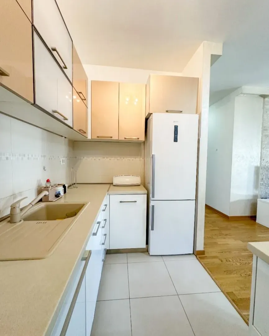Izdavanje, dvosoban stan, 64m², City Kvart, Podgorica