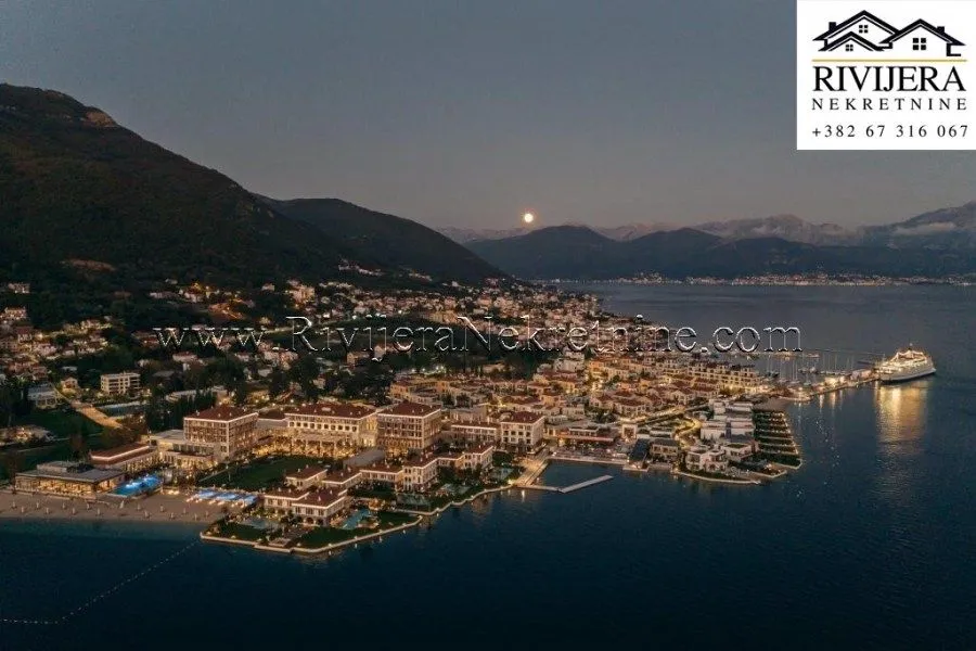 Prodaja, trosoban stan, 171m², Kamenari, Herceg Novi