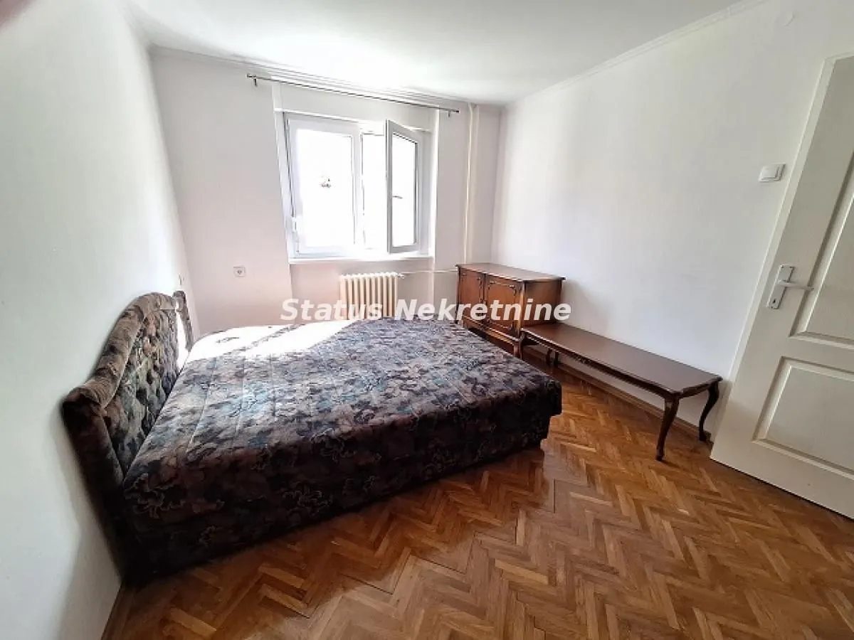 Izdavanje, dvosoban stan, 48m², Detelinara, Novi Sad Sve Podlokacije