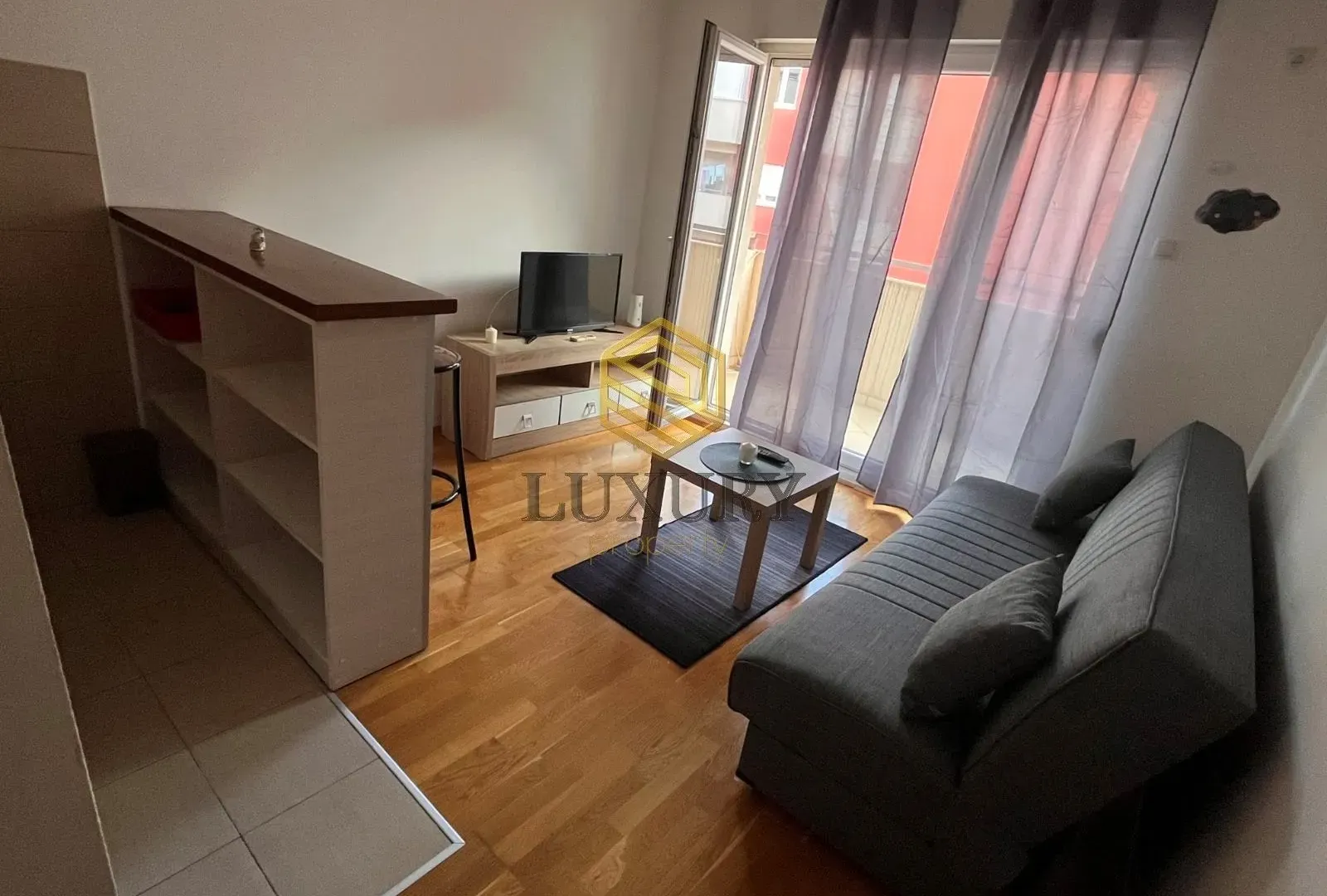 Izdavanje, garsonjera, 26m², Ljubović, Podgorica