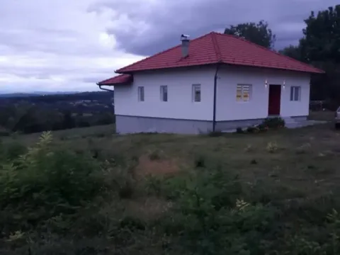Sale, house, 100m², Čačak, Srbija