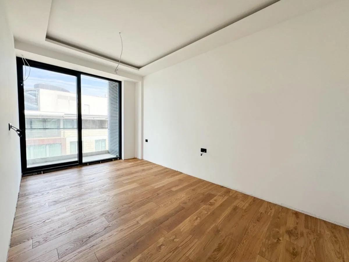 Prodaja, garsonjera, 174m², Podgorica, Crna Gora