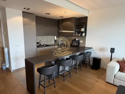 Izdavanje, trosoban stan, 89m², Savski Venac, Beograd - image 3