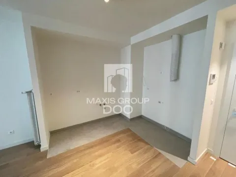 Izdavanje, poslovni prostor, 55m², Savski Venac, Beograd - image 13