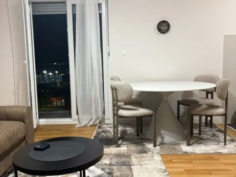 Izdavanje, dvosoban stan, 60m², Pobrežje, Podgorica - image 8