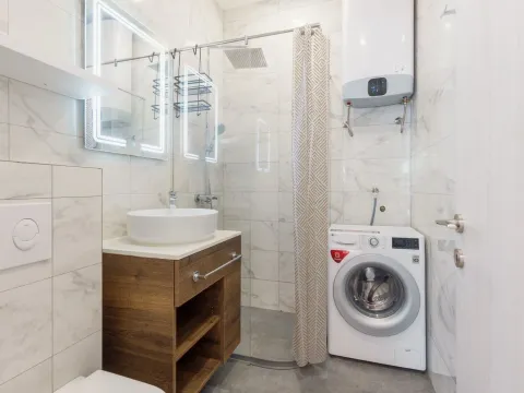 Prodaja, trosoban stan, 129m², Dobrota, Kotor - image 7